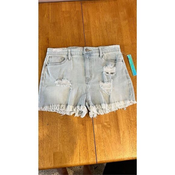 Tinseltown High Rise Frayed Trim Distressed Jean Shorts new Size 30 - Picture 3 of 10